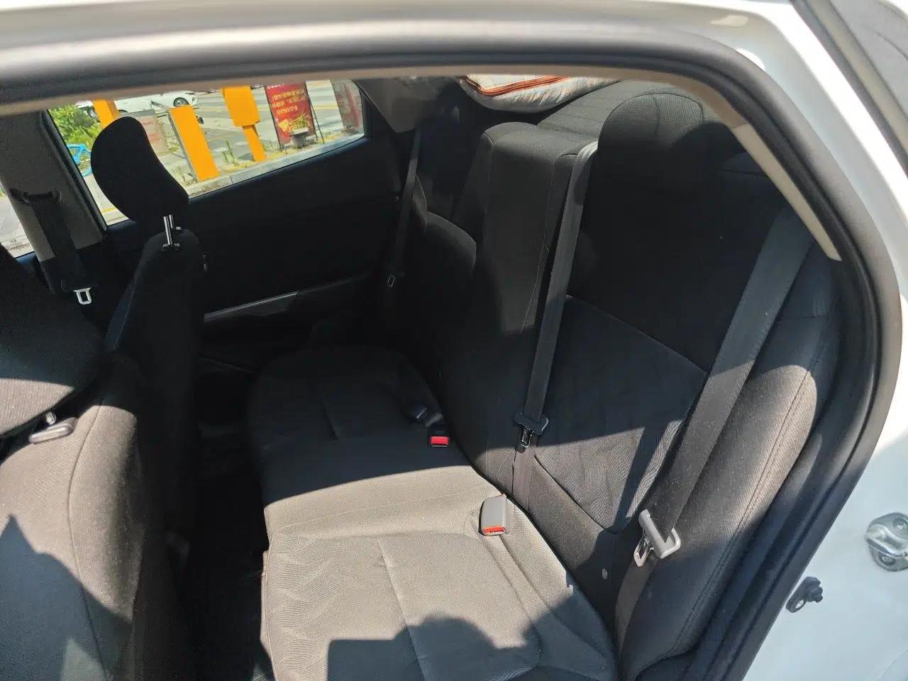 Kia K2 2015 Sedan 1.4L Automatic GLS — миниатюра 17
