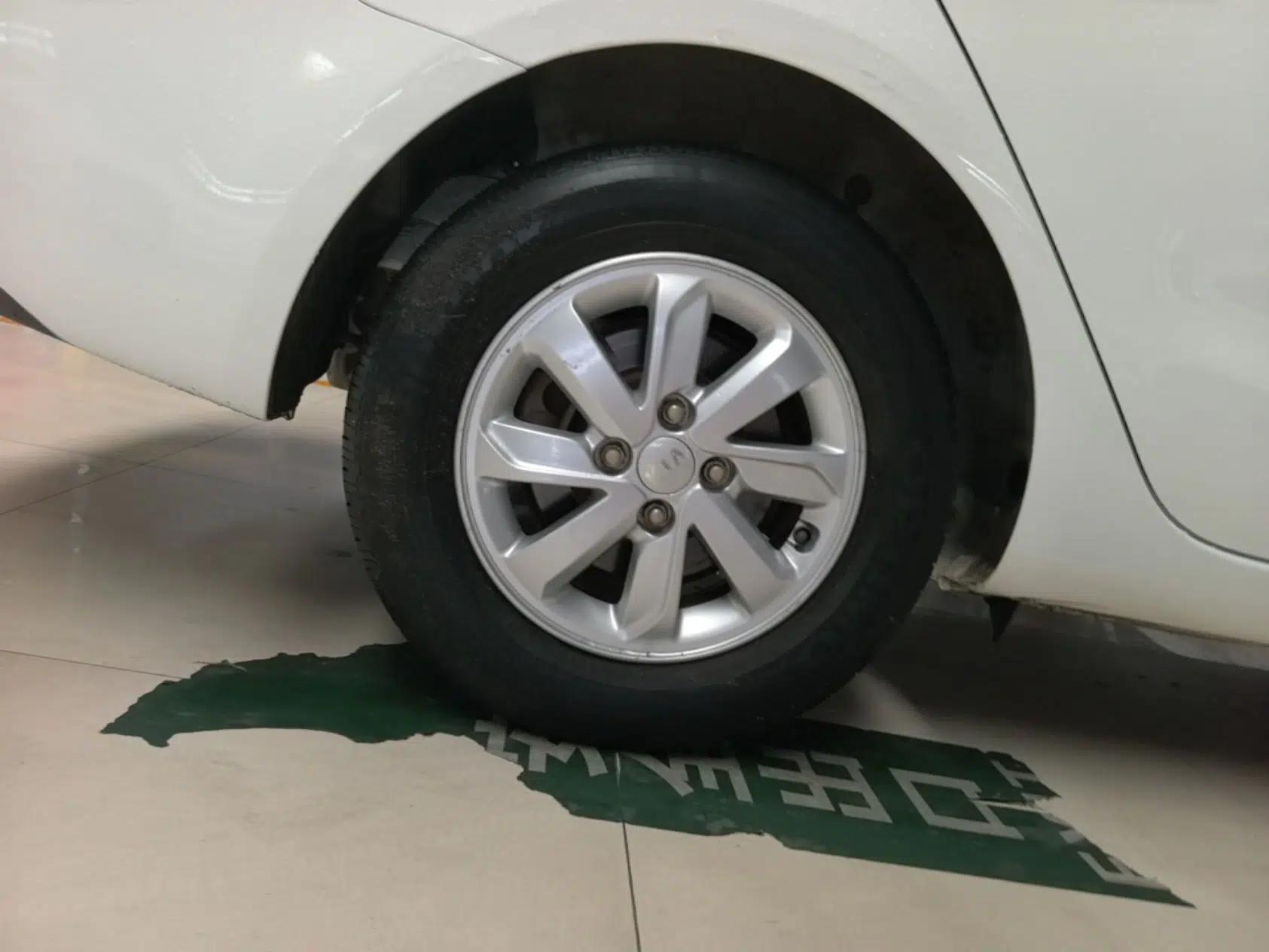 Kia K2 2015 Sedan 1.4L MT GLS — миниатюра 11