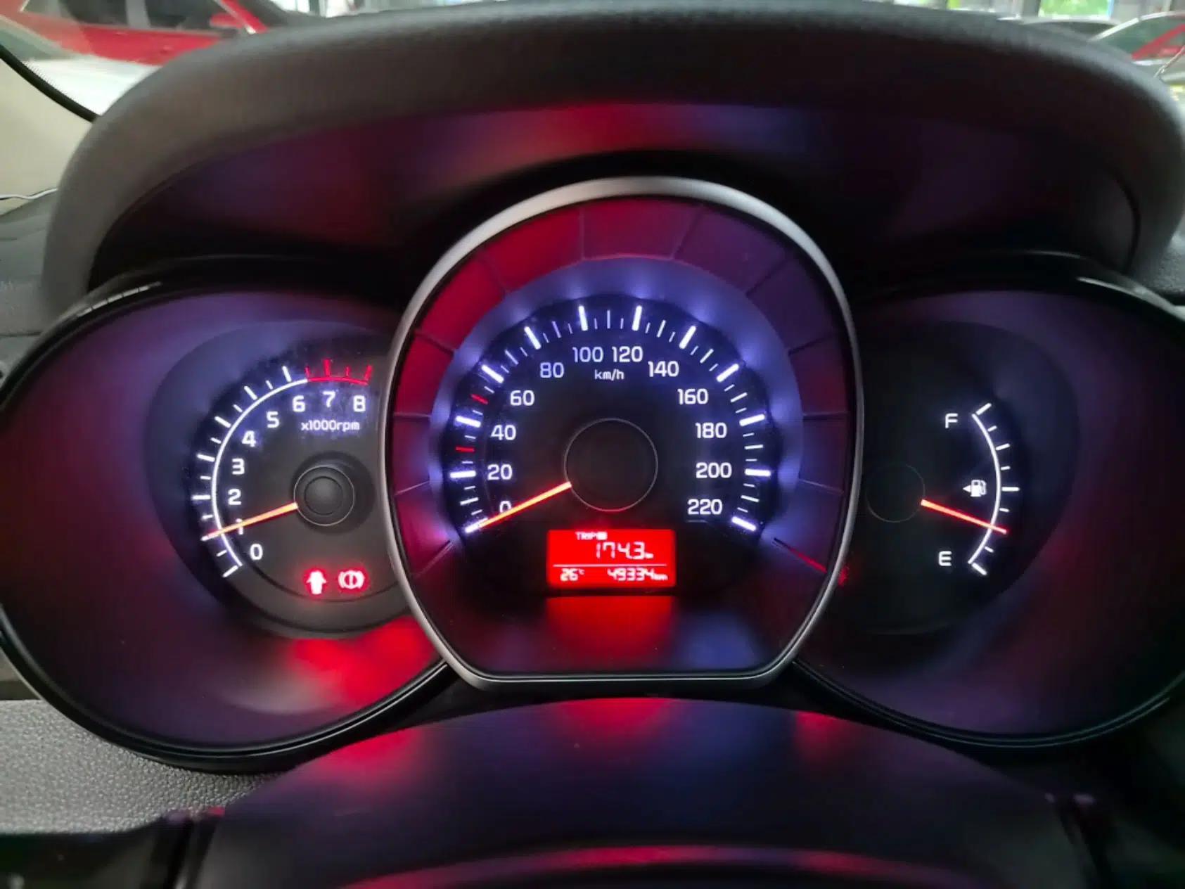 Kia K2 2015 Sedan 1.4L MT GLS — миниатюра 14
