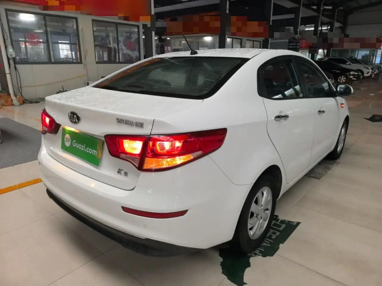 Kia K2 2015 Sedan 1.4L MT GLS — миниатюра 6