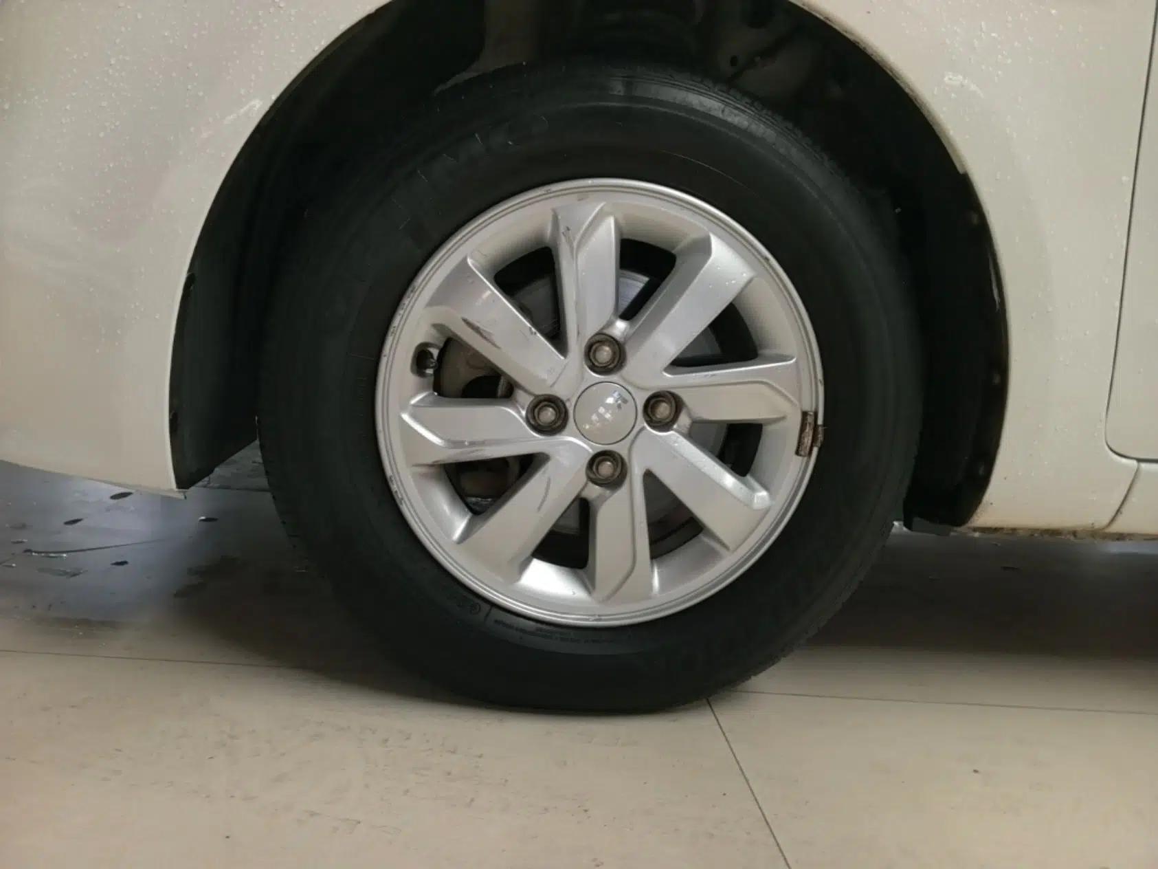 Kia K2 2015 Sedan 1.4L MT GLS — миниатюра 10