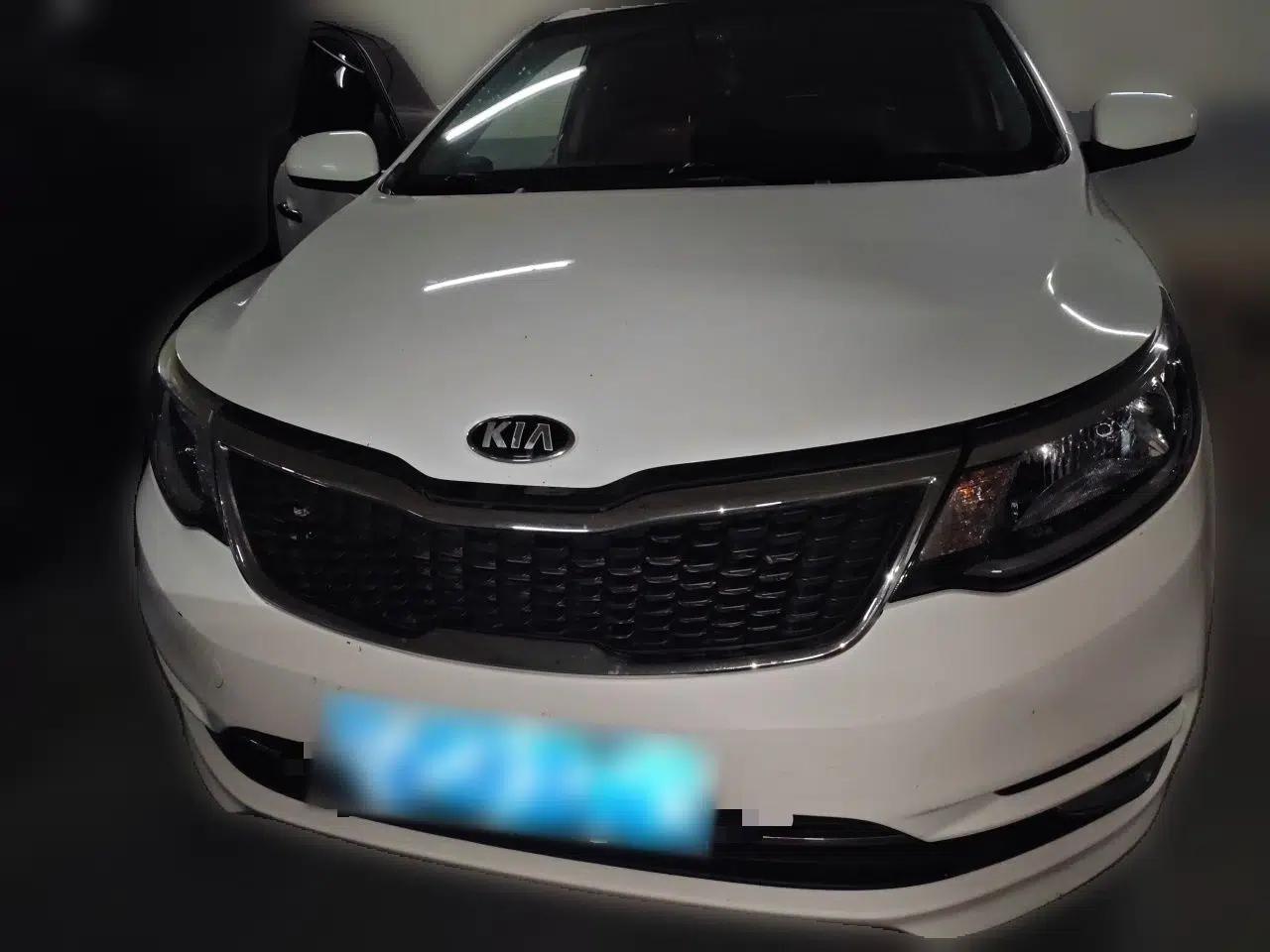 Kia K2 2012 Sedan 1.4L MT TOP Commemorative Edition — миниатюра 2