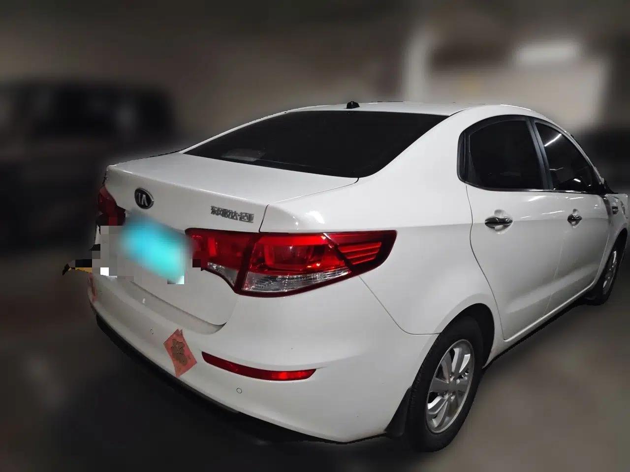 Kia K2 2012 Sedan 1.4L MT TOP Commemorative Edition — миниатюра 6