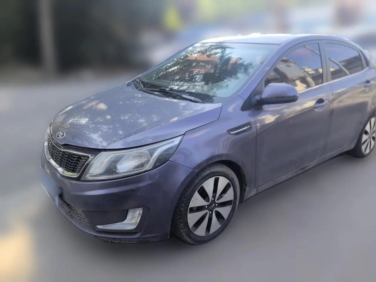 Kia K2 2011 Sedan 1.6L Automatic Transmission Premium — миниатюра 1