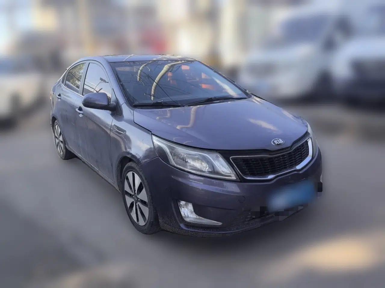 Kia K2 2011 Sedan 1.6L Automatic Transmission Premium — миниатюра 3