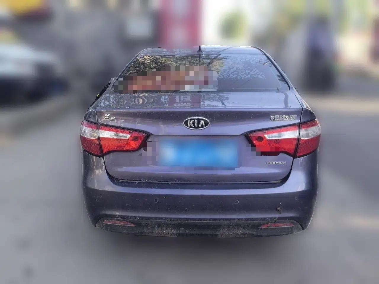 Kia K2 2011 Sedan 1.6L Automatic Transmission Premium — миниатюра 5