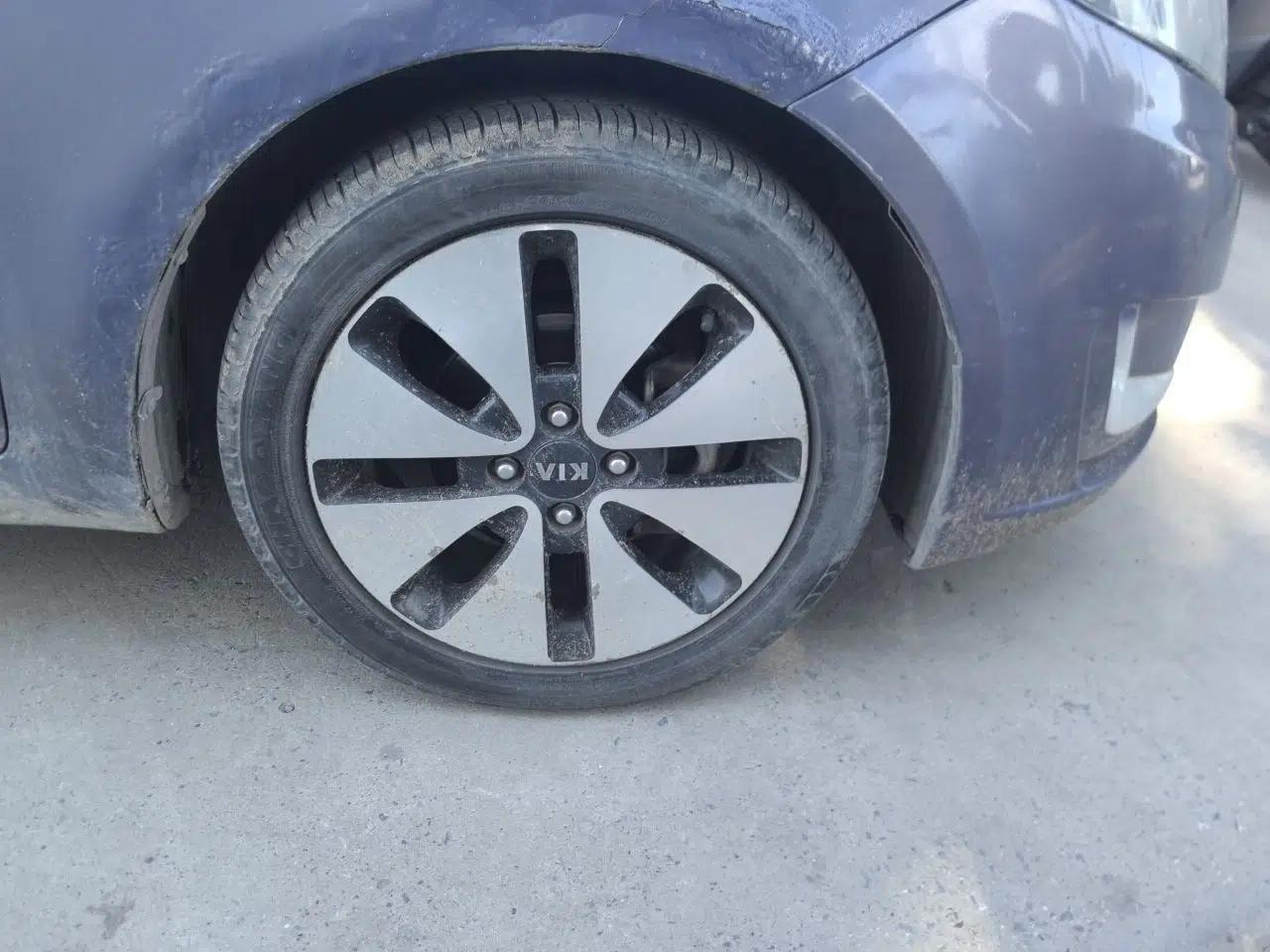 Kia K2 2011 Sedan 1.6L Automatic Transmission Premium — миниатюра 8