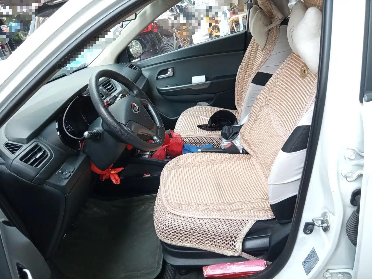 Kia K2 2015 Sedan 1.4L Automatic GLS — миниатюра 15
