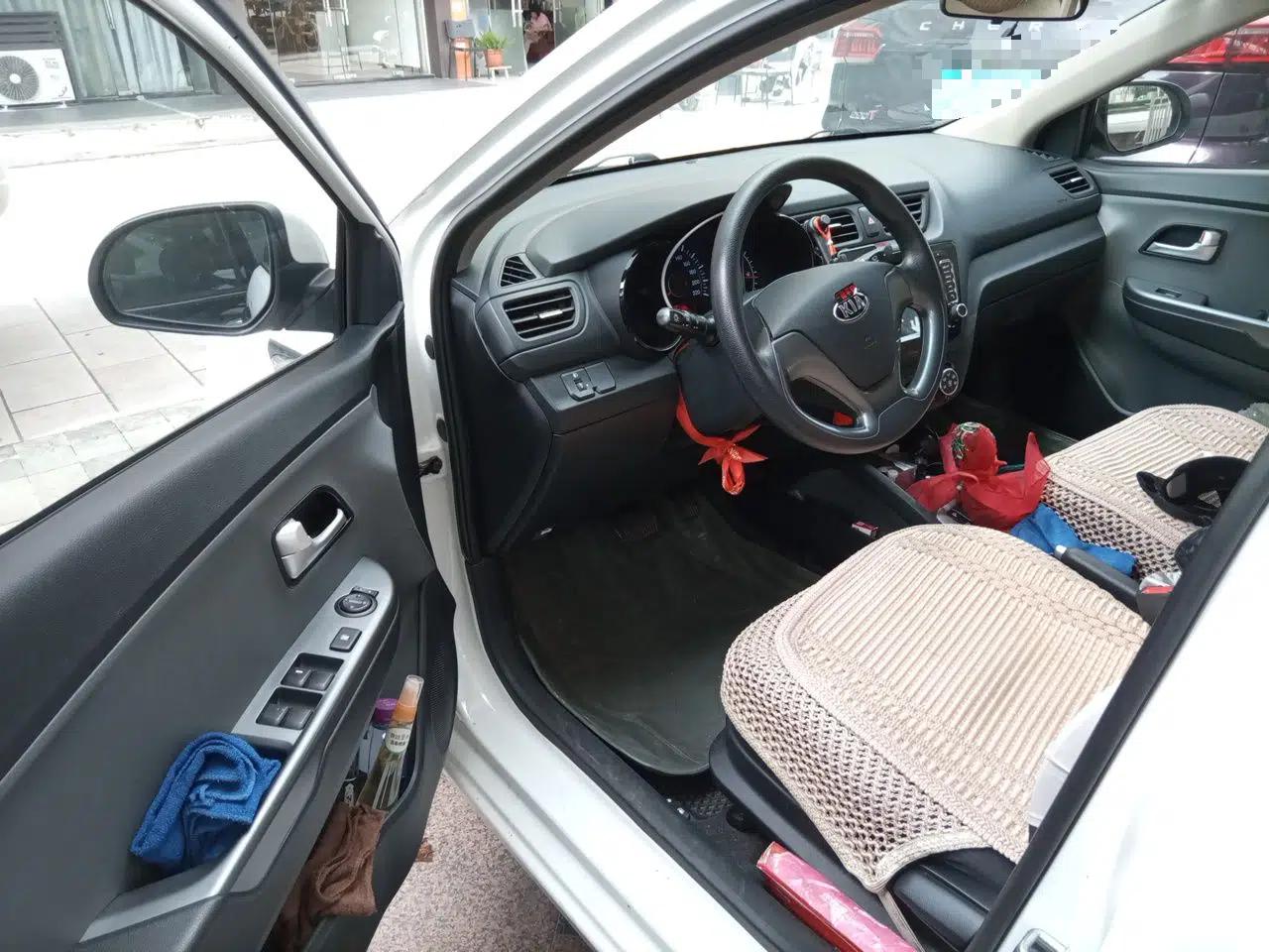 Kia K2 2015 Sedan 1.4L Automatic GLS — миниатюра 16