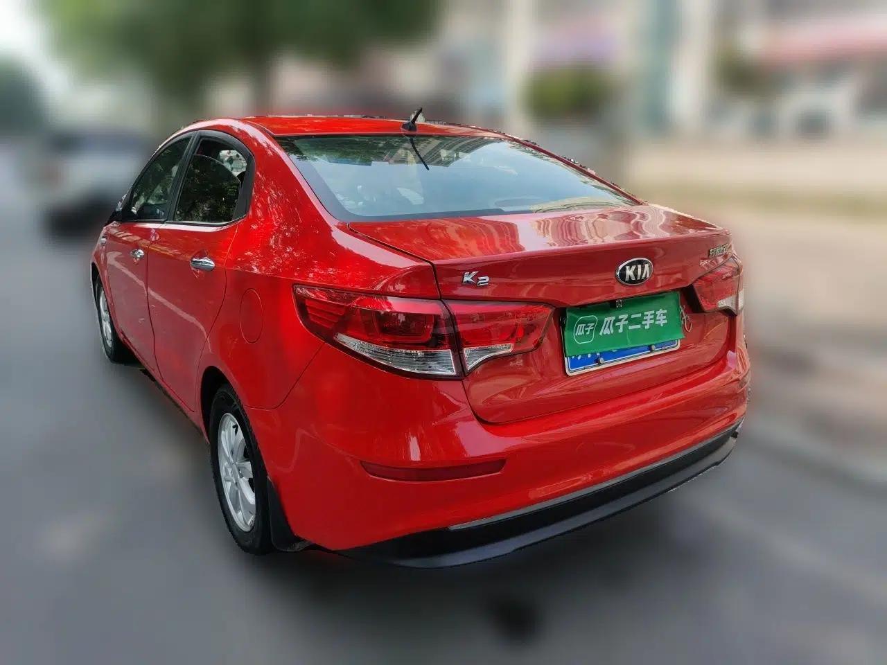 Kia K2 2015 Sedan 1.4L Automatic GLS — миниатюра 4