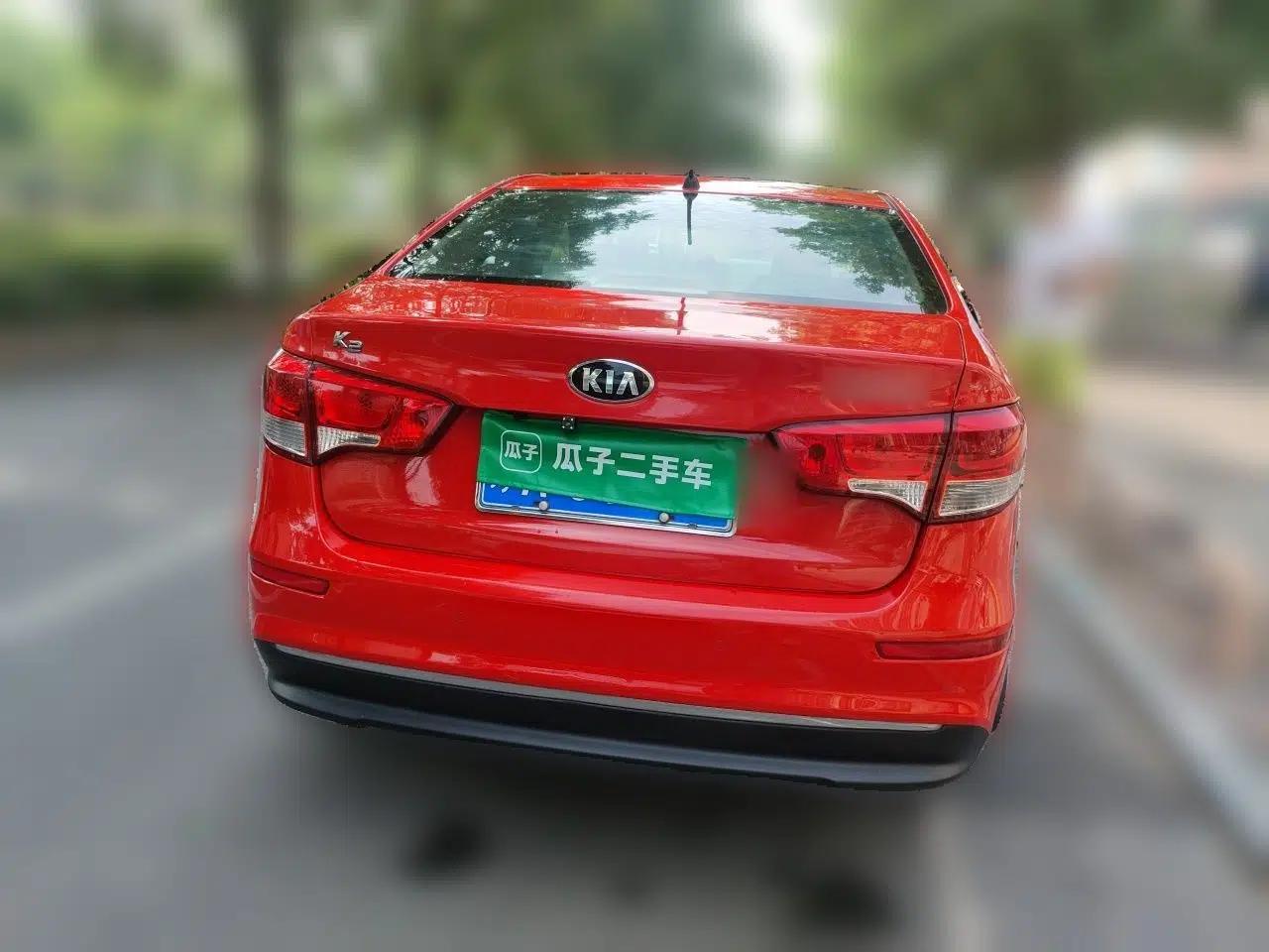 Kia K2 2015 Sedan 1.4L Automatic GLS — миниатюра 5