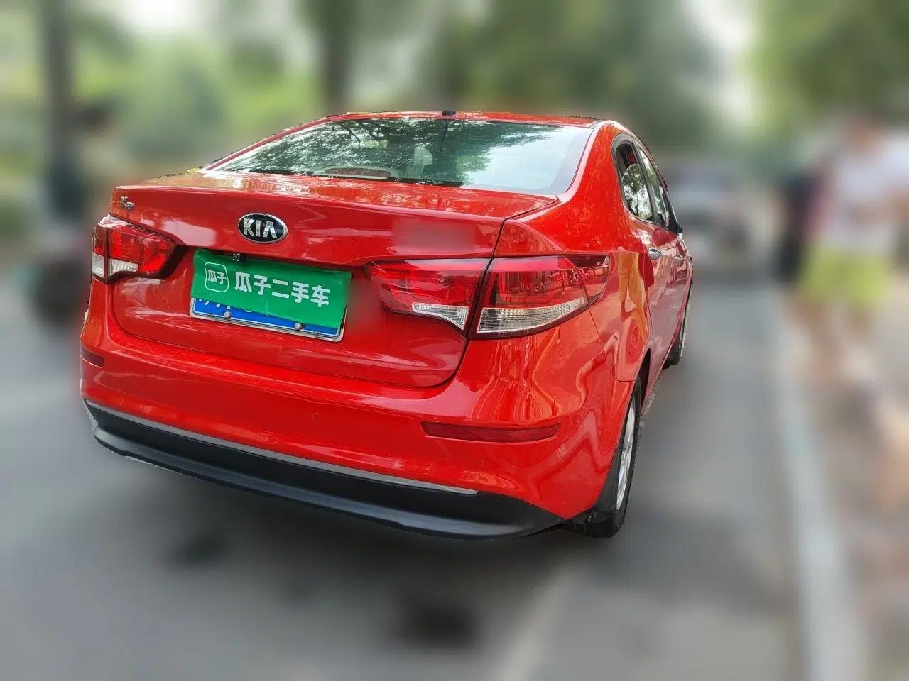 Kia K2 2015 Sedan 1.4L Automatic GLS — миниатюра 6