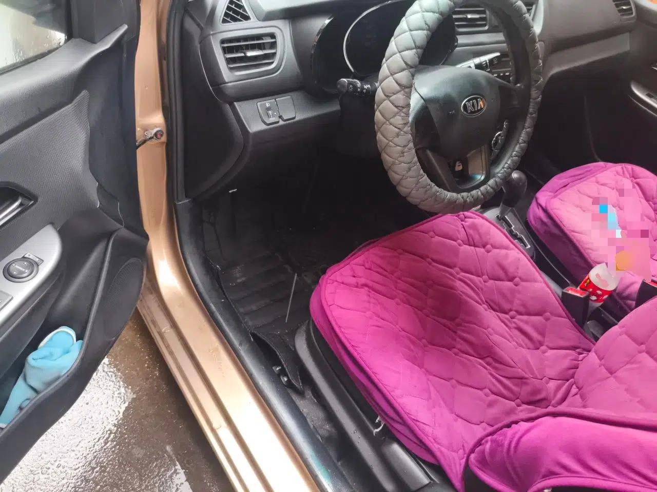 Kia K2 2012 Sedan 1.4L Automatic GLS Commemorative Edition — миниатюра 16