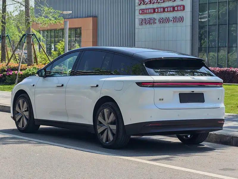 Li Auto i6 2025 Two-Wheel Drive Standard Edition — миниатюра 4