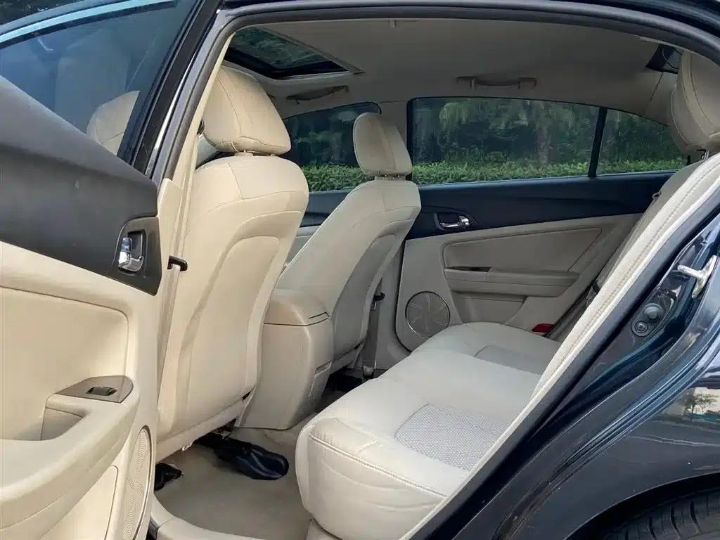 Besturn B50 2013 1.6L Manual Deluxe Edition — миниатюра 5