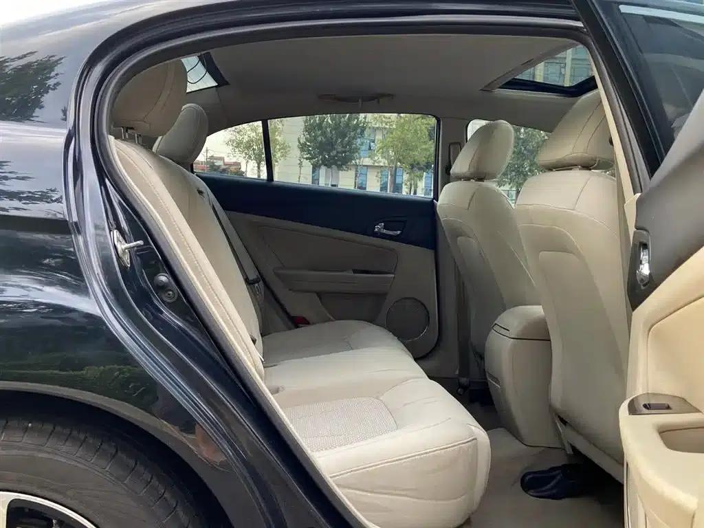 Besturn B50 2013 1.6L Manual Deluxe Edition — миниатюра 7