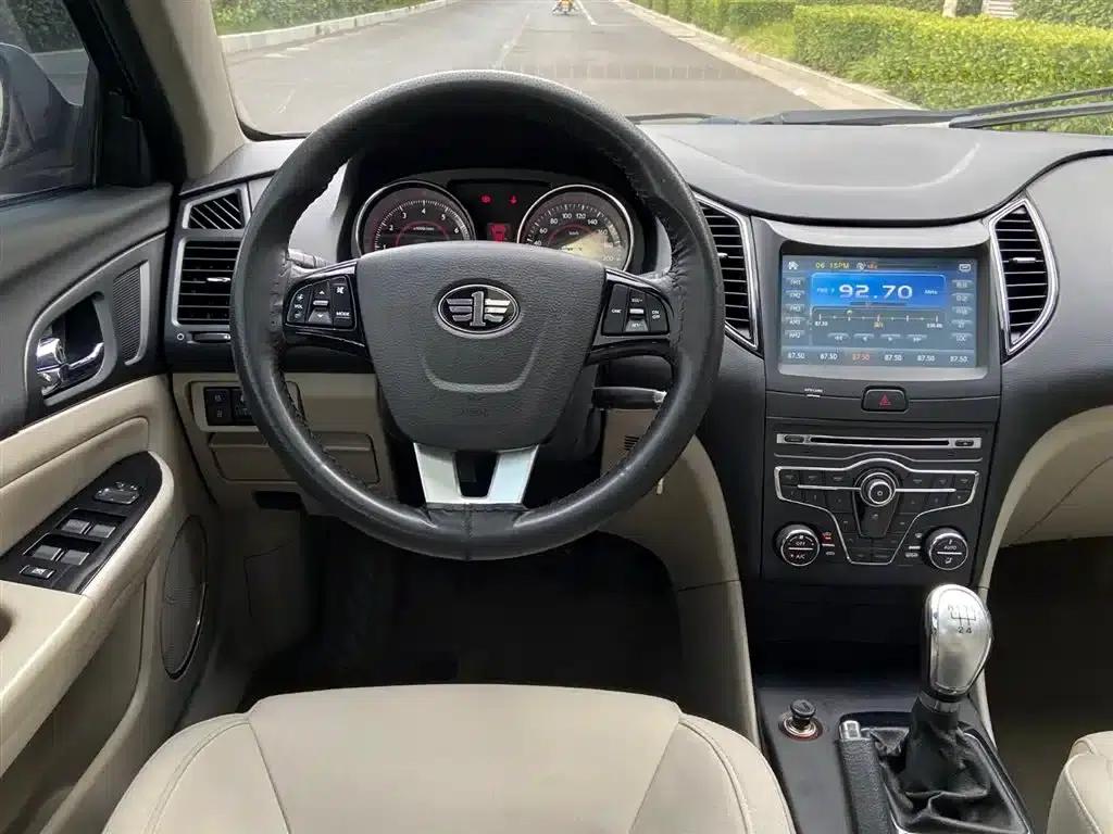 Besturn B50 2013 1.6L Manual Deluxe Edition — миниатюра 8