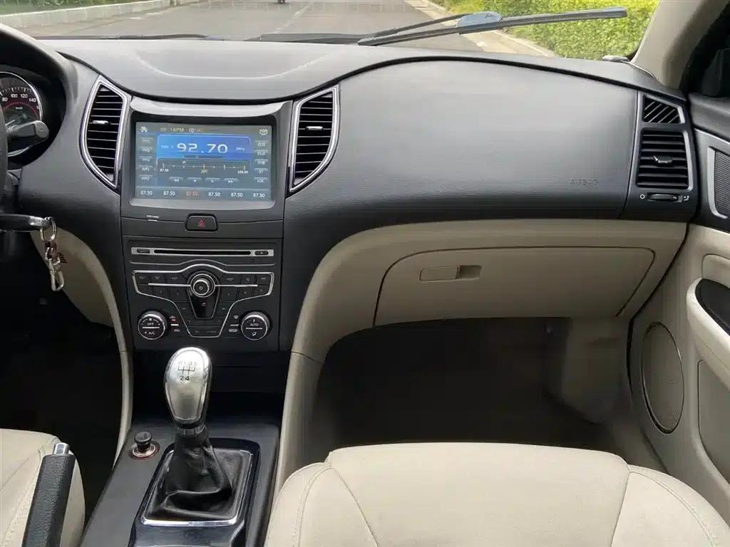 Besturn B50 2013 1.6L Manual Deluxe Edition — миниатюра 9