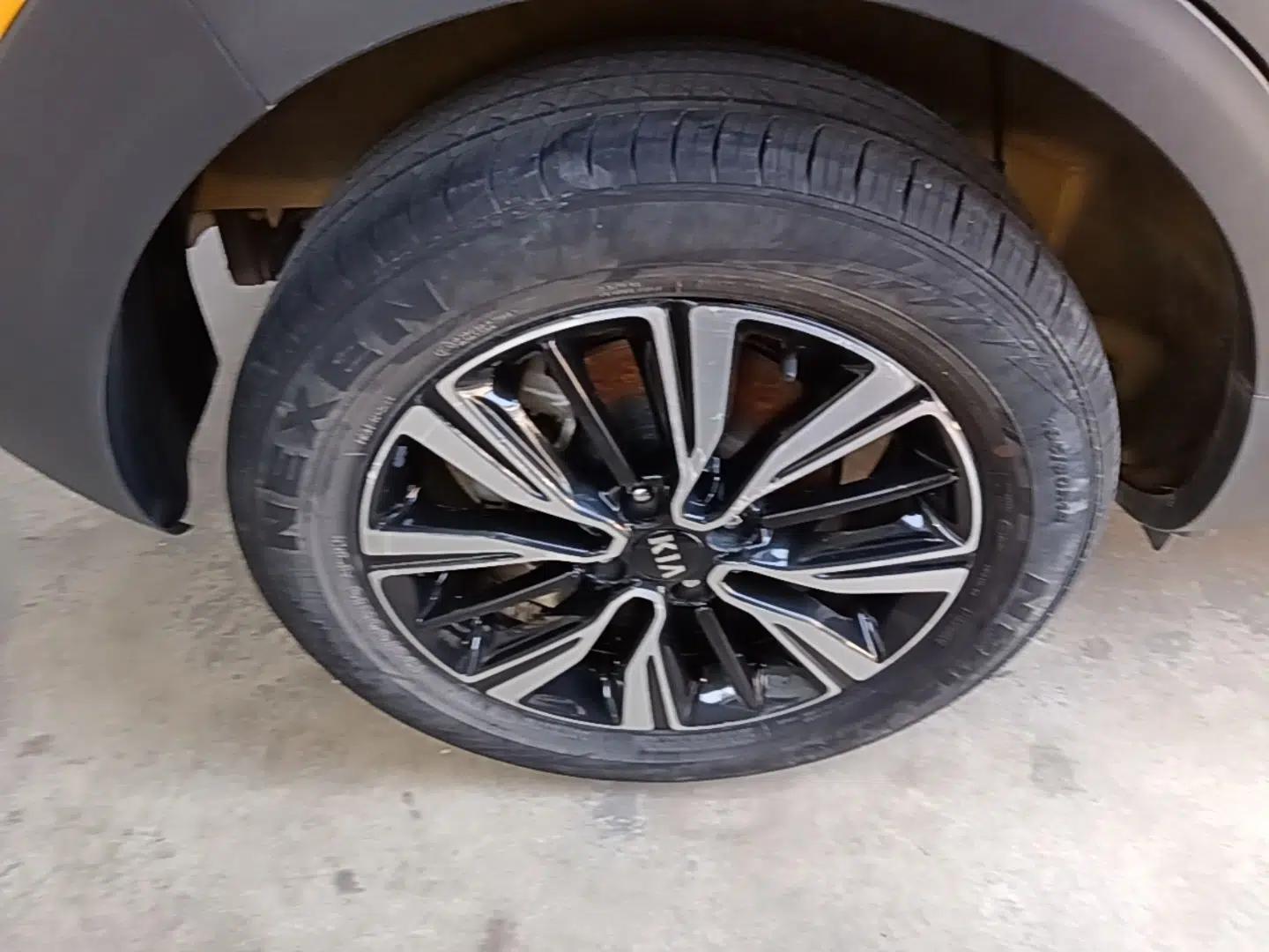 Kia kx1 Stonic 2019 1.4L Automatic Sport Edition China VI — миниатюра 11