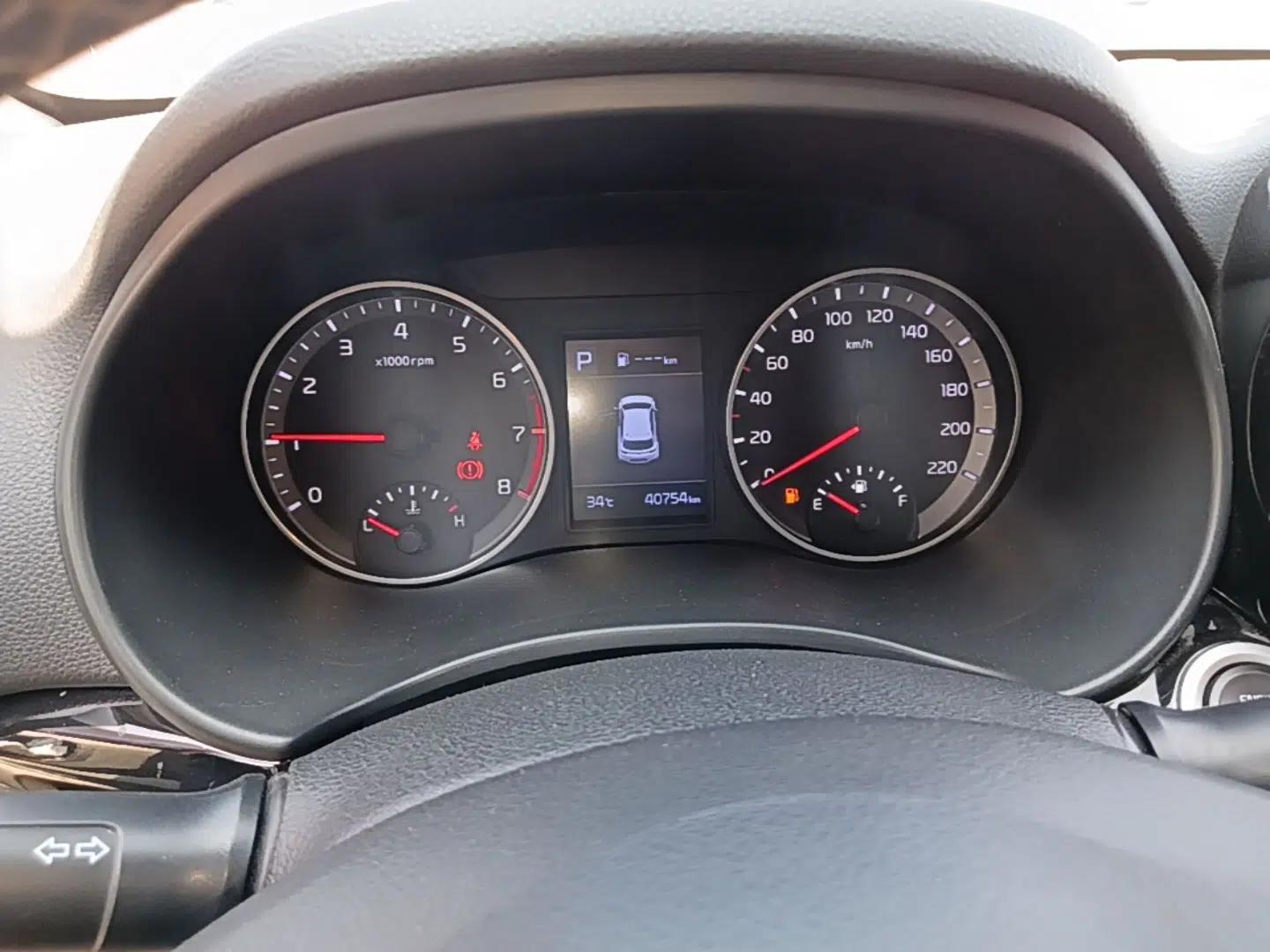 Kia kx1 Stonic 2019 1.4L Automatic Sport Edition China VI — миниатюра 19