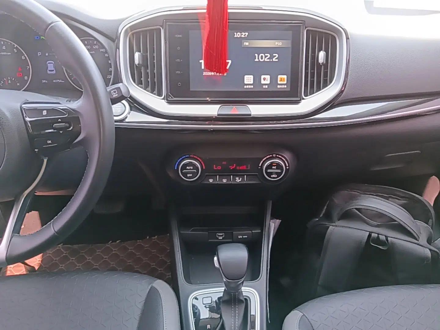 Kia kx1 Stonic 2019 1.4L Automatic Sport Edition China VI — миниатюра 20
