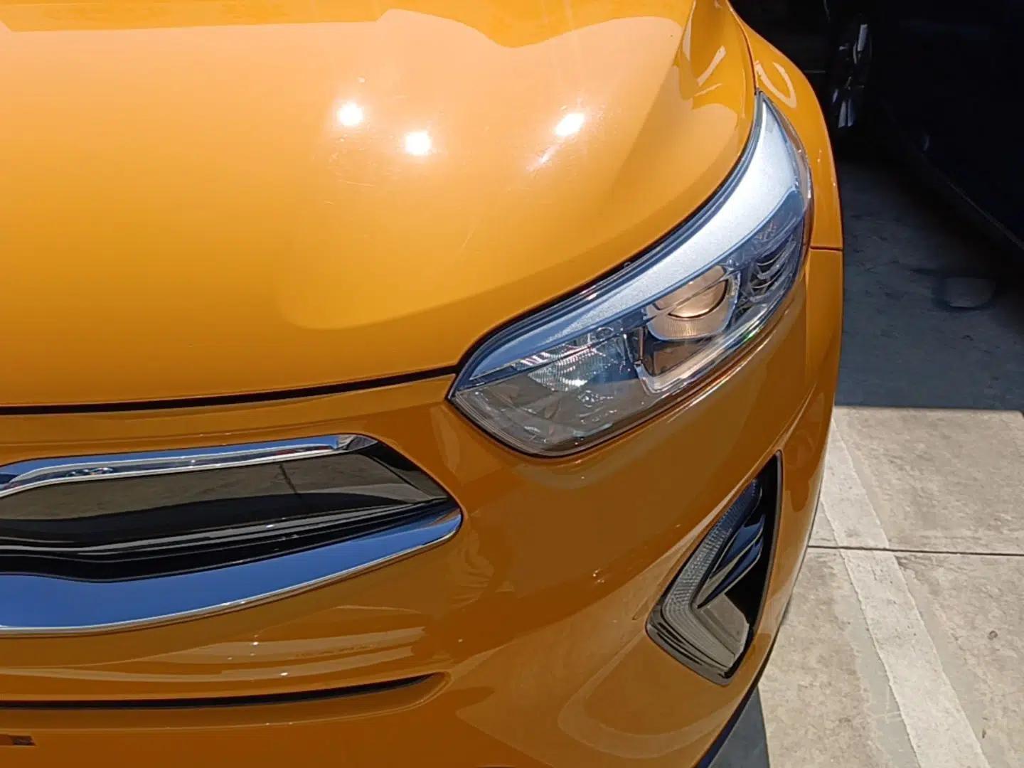 Kia kx1 Stonic 2019 1.4L Automatic Sport Edition China VI — миниатюра 8