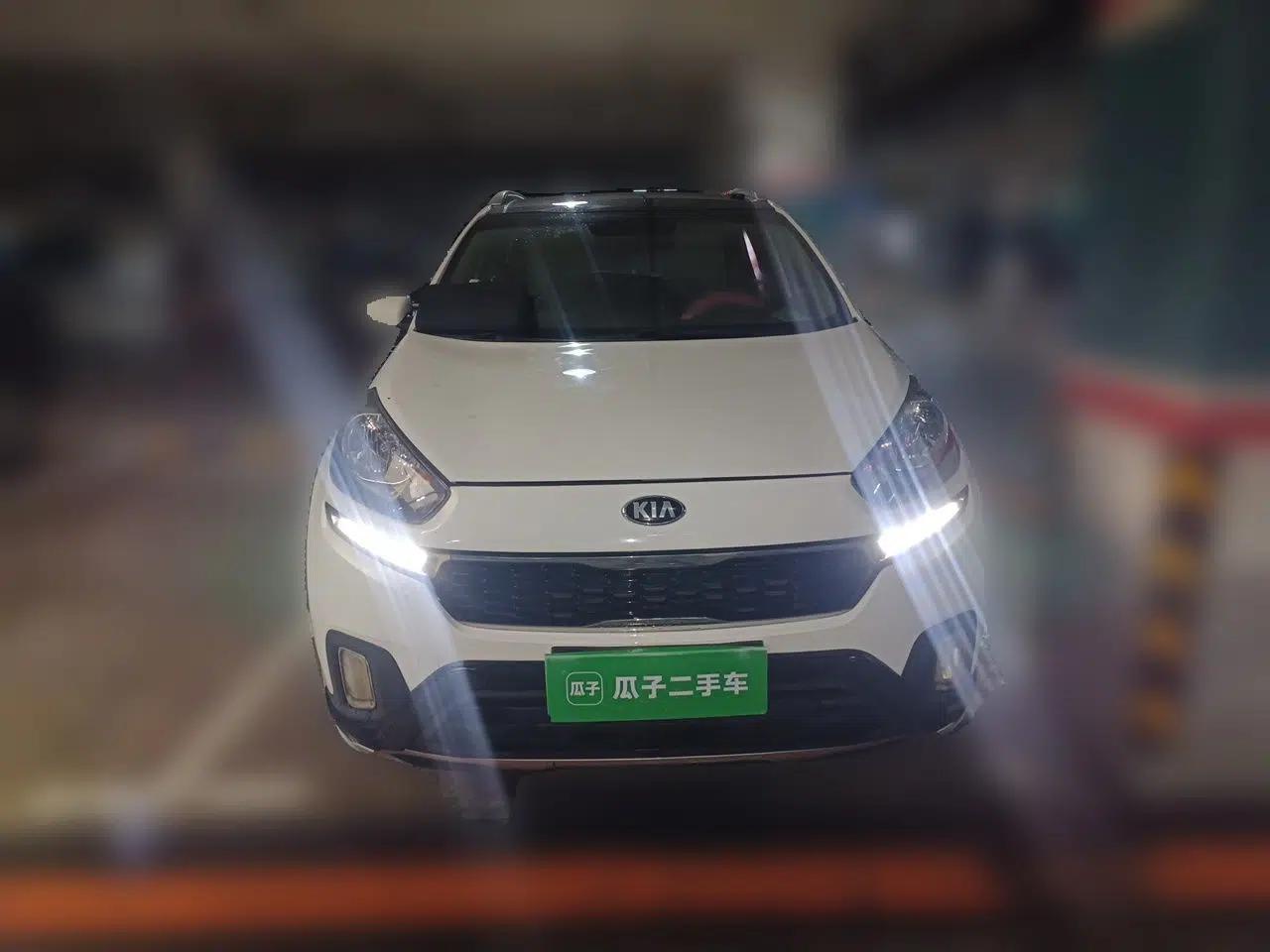 Kia KX3 2015 1.6L Automatic Two-Wheel Drive DLX — миниатюра 2