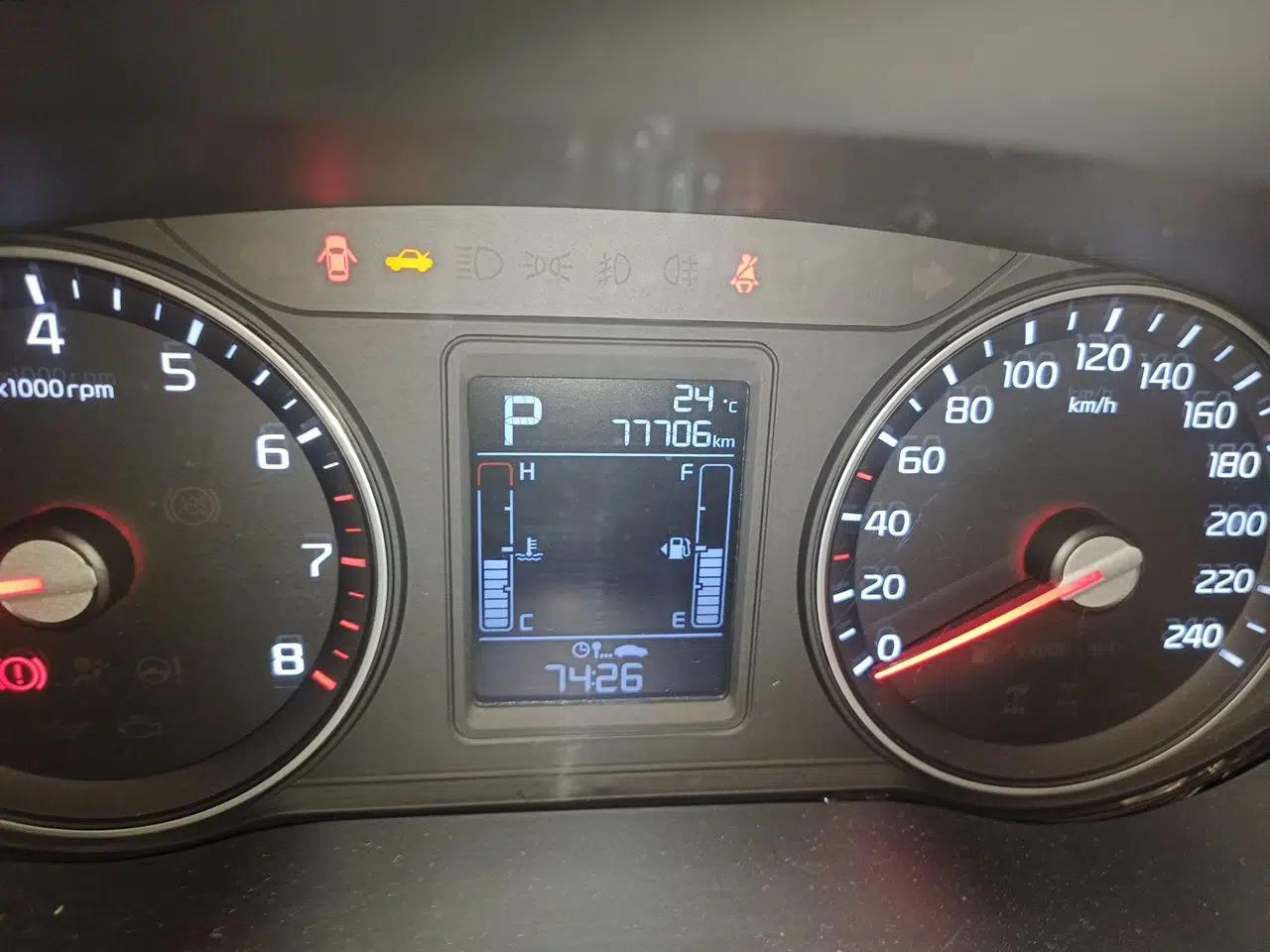 Kia KX3 2015 1.6L Automatic Two-Wheel Drive DLX — миниатюра 12