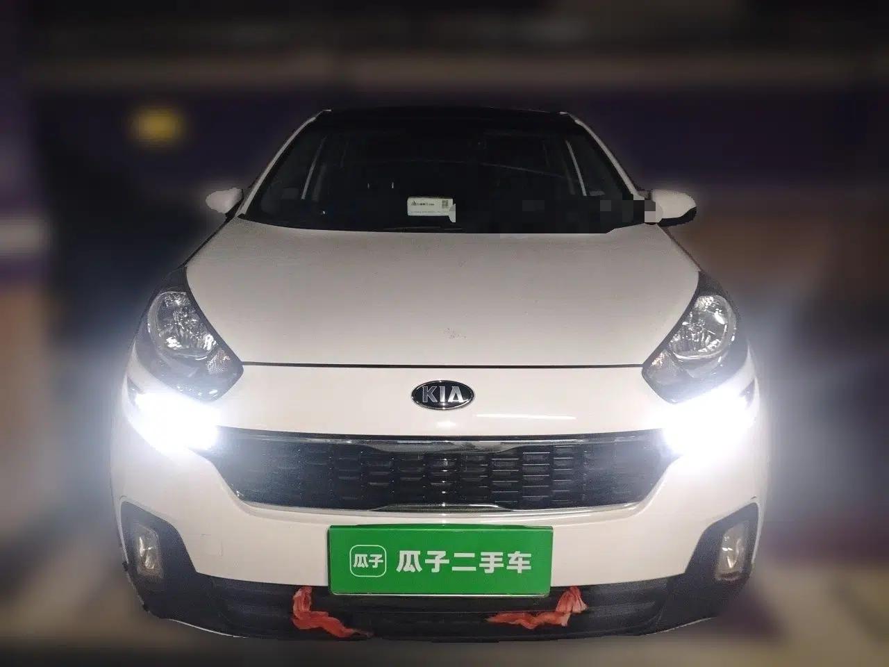 Kia KX3 2015 1.6L Automatic Two-Wheel Drive DLX — миниатюра 2
