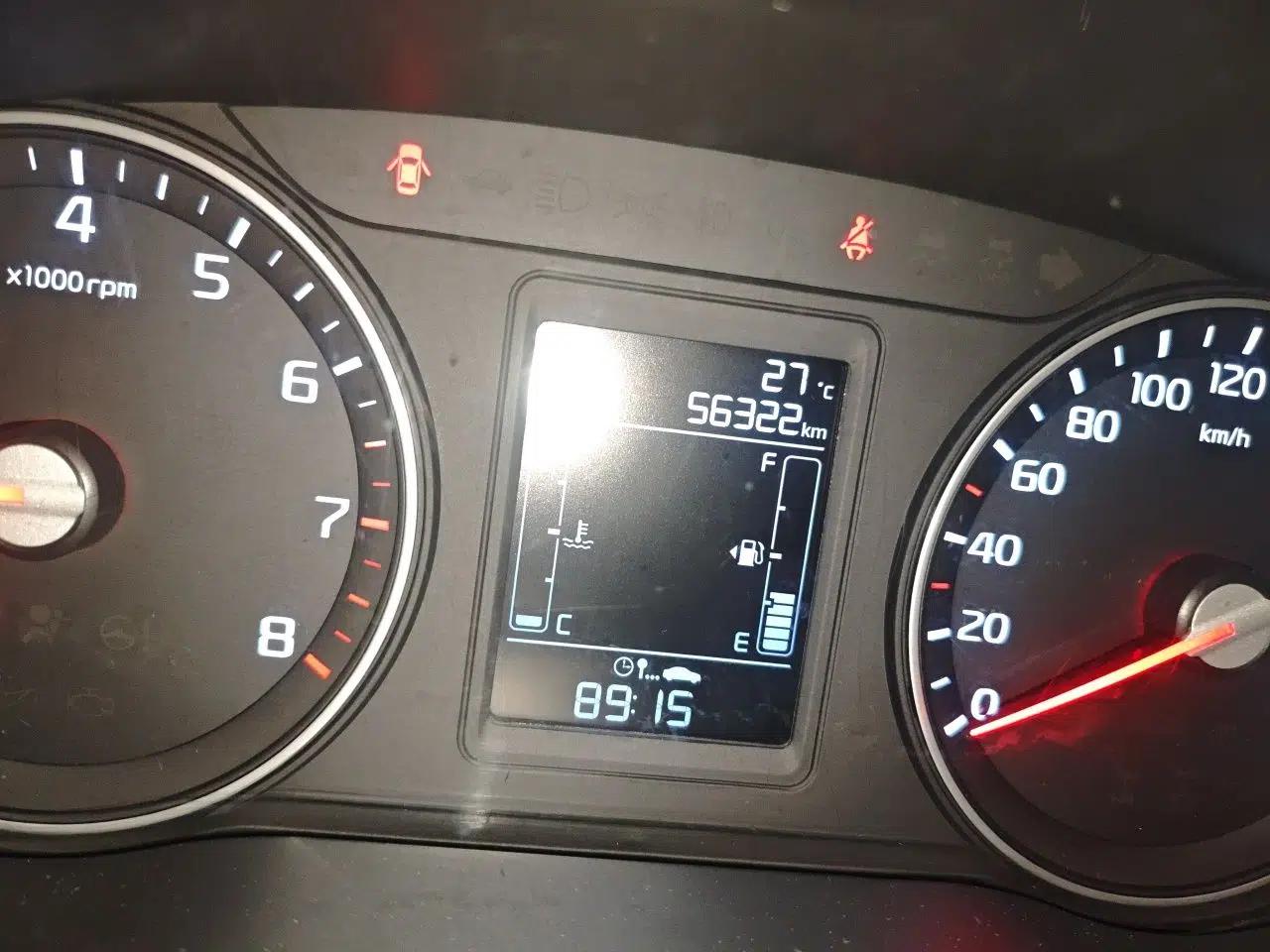 Kia KX3 2015 1.6L Automatic Two-Wheel Drive DLX — миниатюра 9