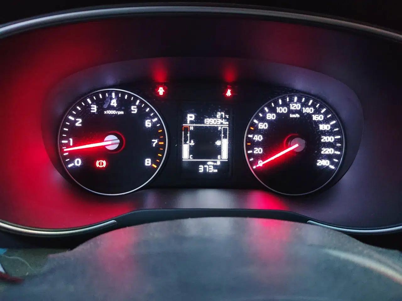 Kia KX3 2015 1.6L Automatic Two-Wheel Drive DLX — миниатюра 11