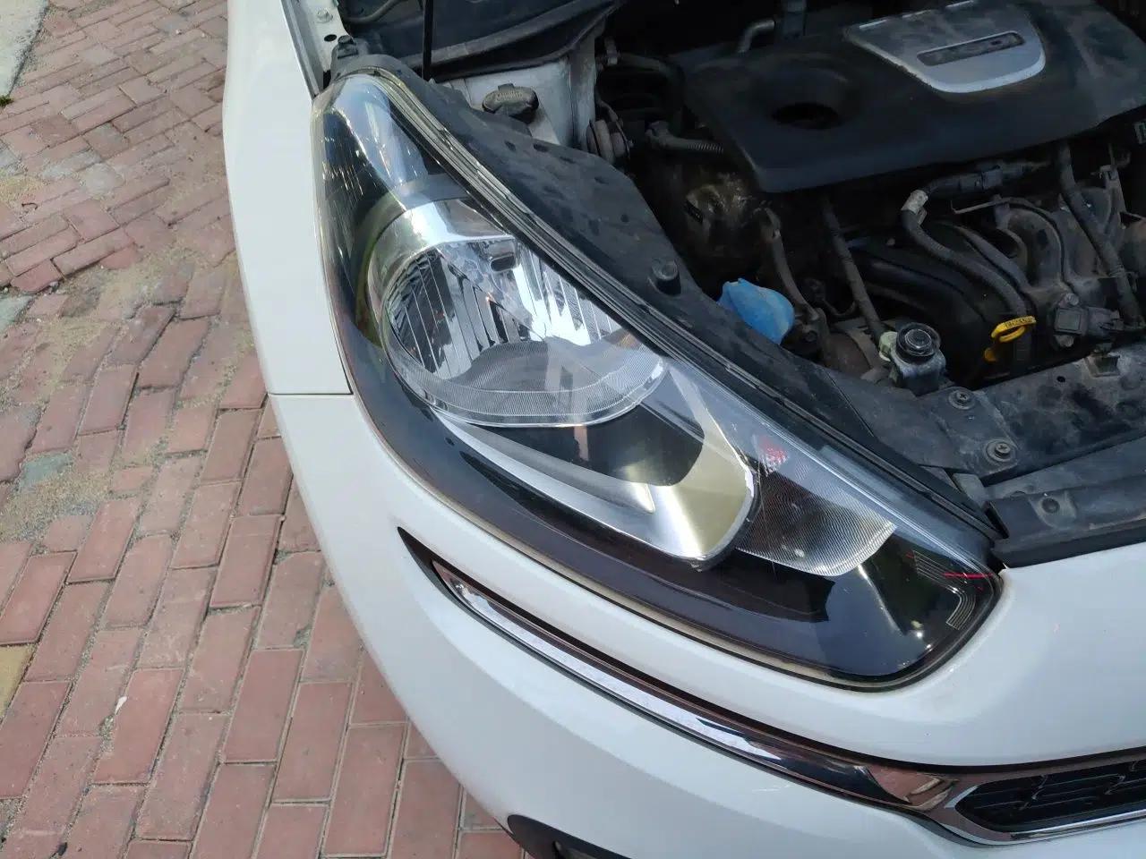 Kia KX3 2015 1.6L Automatic Two-Wheel Drive DLX — миниатюра 7