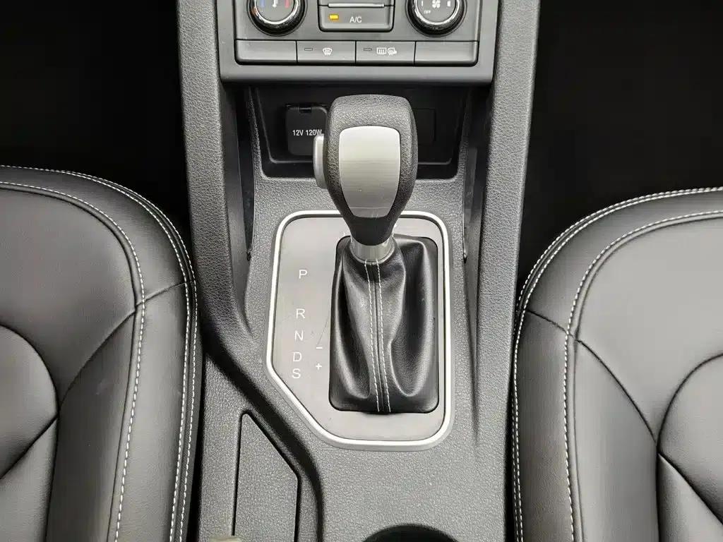 Bestune X40 2018 Popular Edition 1.6L Automatic Luxury — миниатюра 13