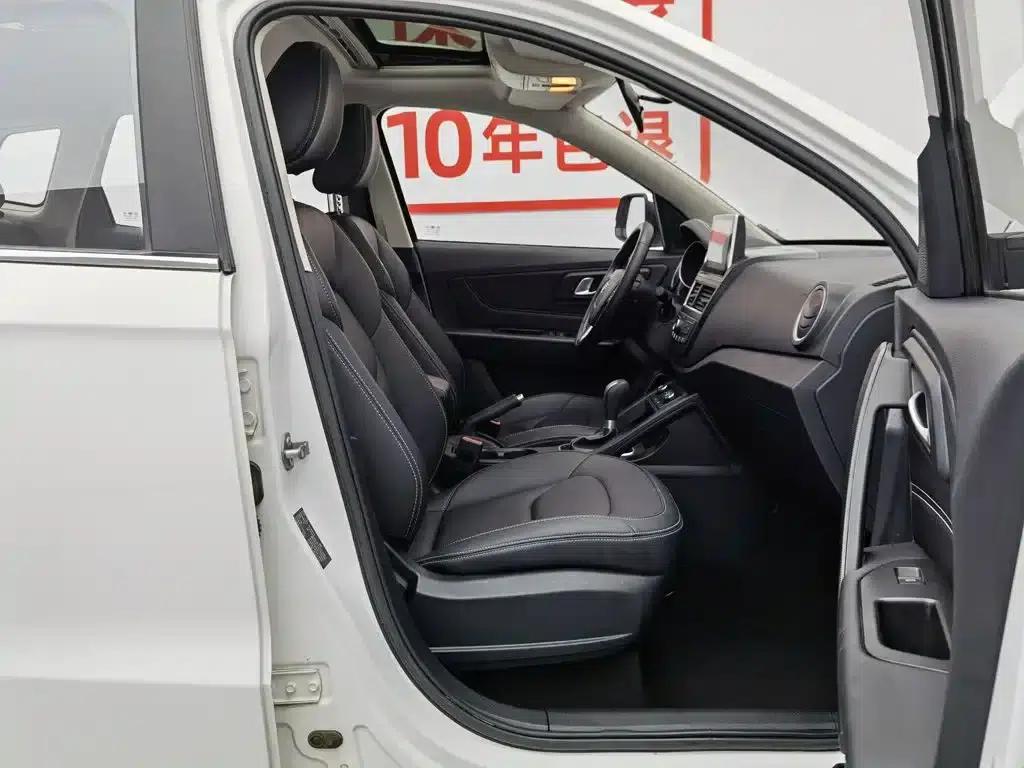Bestune X40 2018 Popular Edition 1.6L Automatic Luxury — миниатюра 23