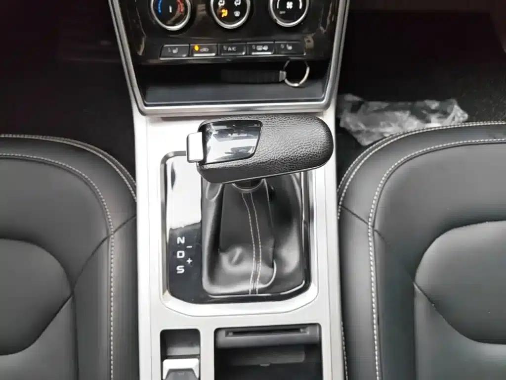 Bestune X40 2019 1.6L Automatic Luxury Model (China VI Emission Standard) — миниатюра 14
