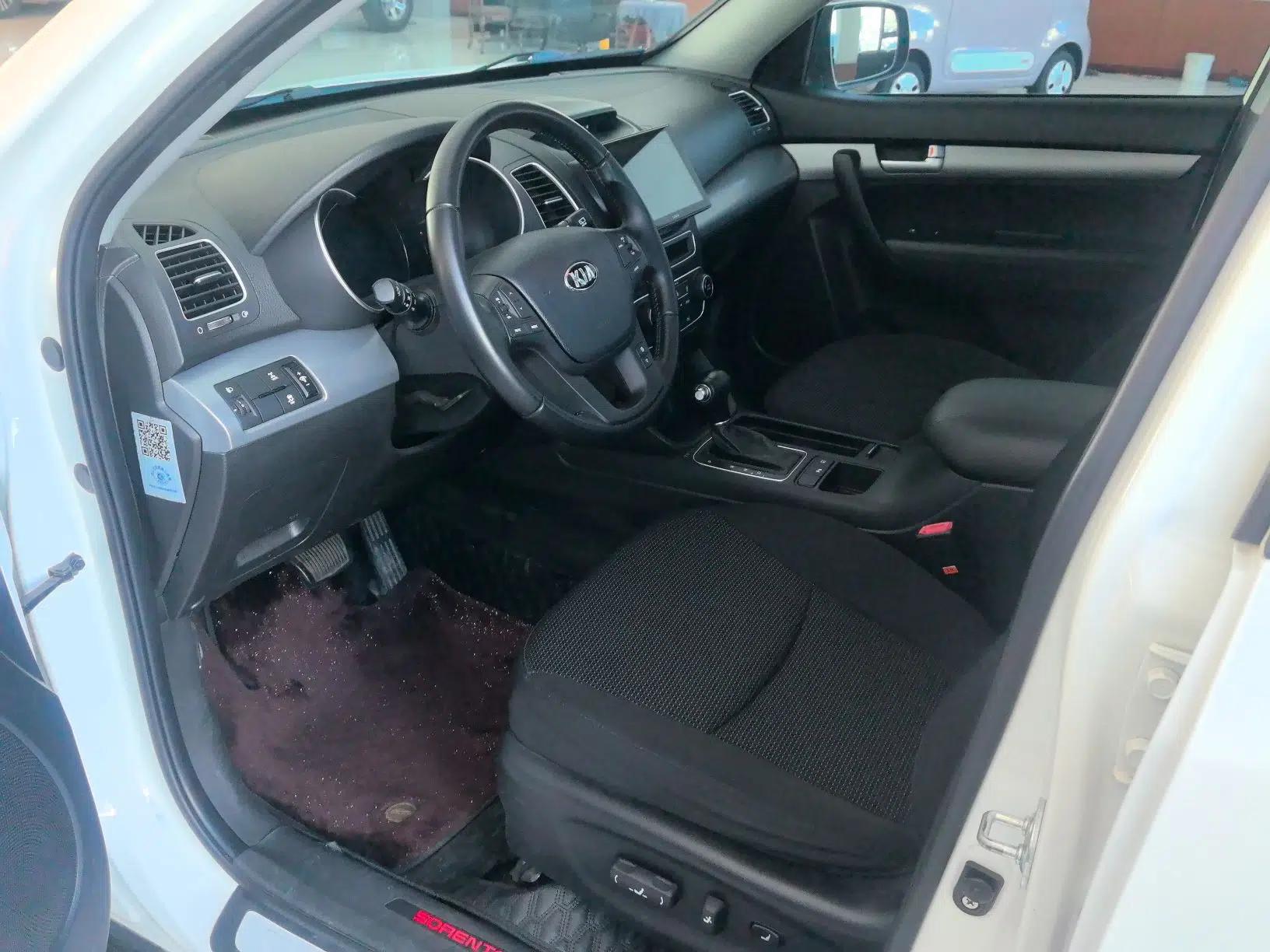 Kia Sorento 2013 2.4L 5-Seater Gasoline Comfort Version China IV Standard — миниатюра 12