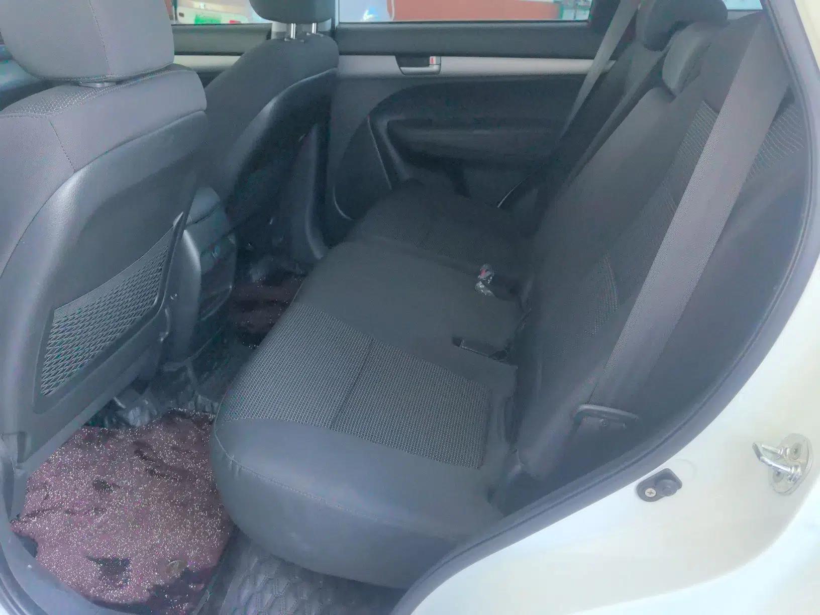 Kia Sorento 2013 2.4L 5-Seater Gasoline Comfort Version China IV Standard — миниатюра 13