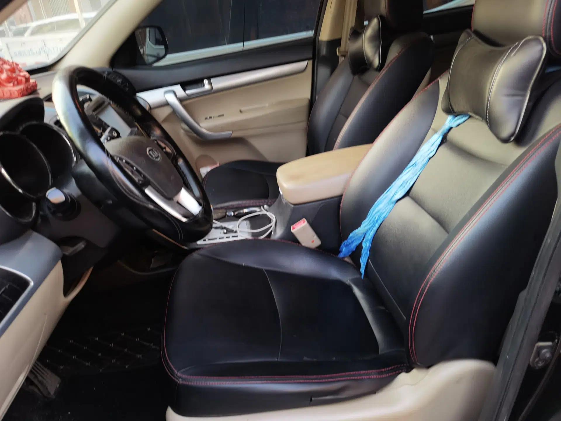 Kia Sorento 2012 2.4L Gasoline Comfort Edition — миниатюра 15