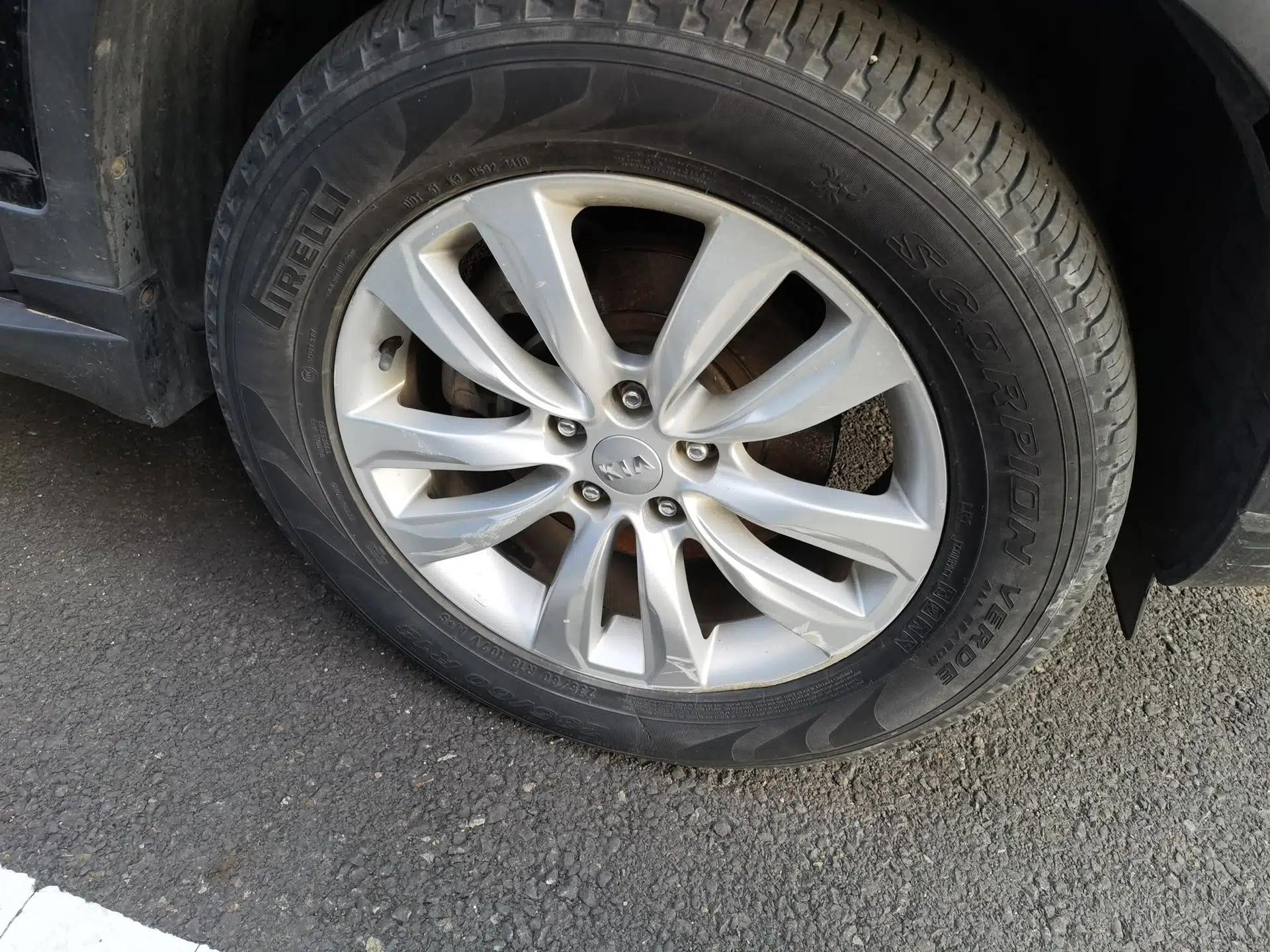 Kia Sorento 2012 2.4L Gasoline Comfort Edition — миниатюра 8