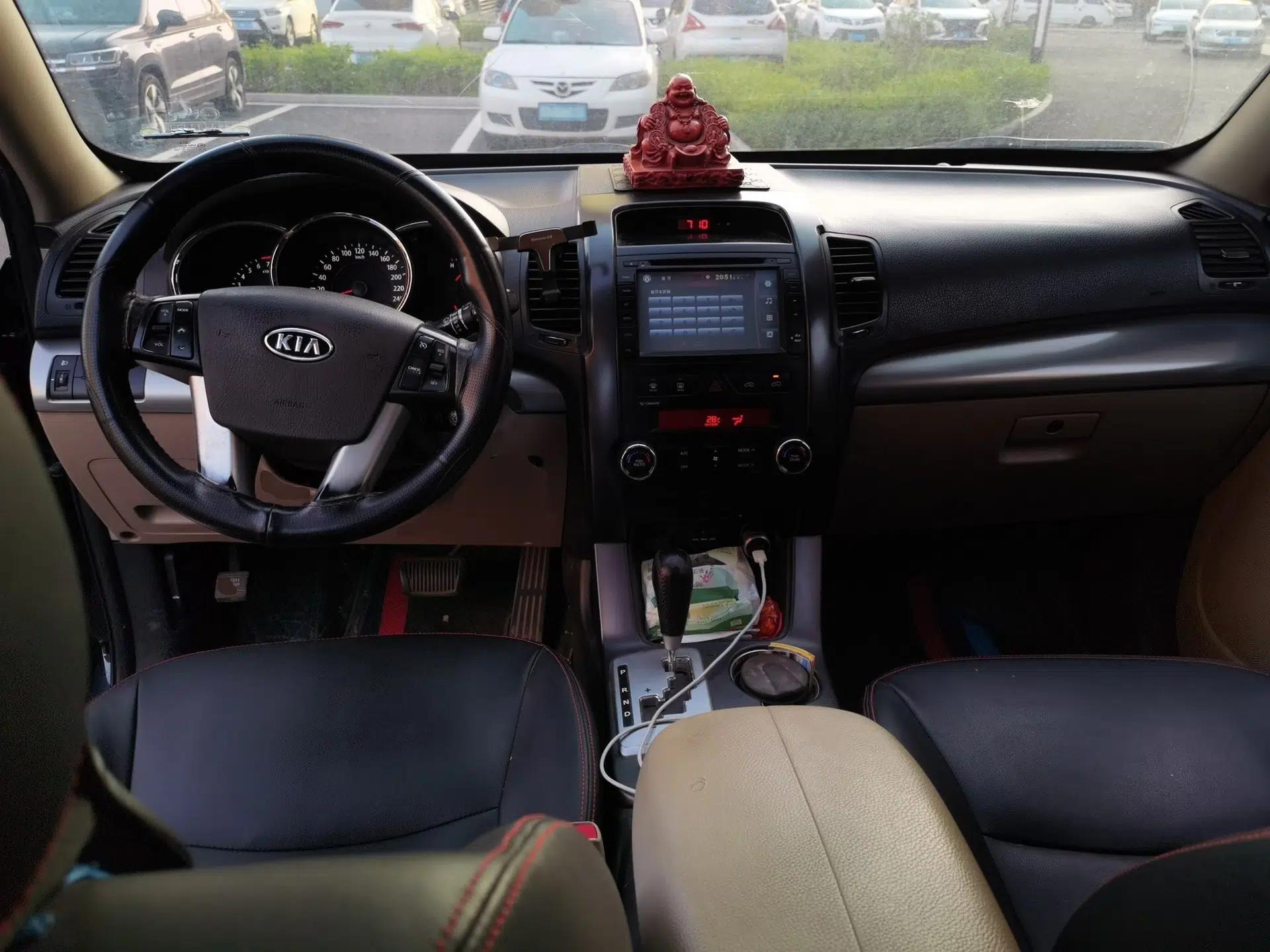 Kia Sorento 2012 2.4L Gasoline Comfort Edition — миниатюра 9