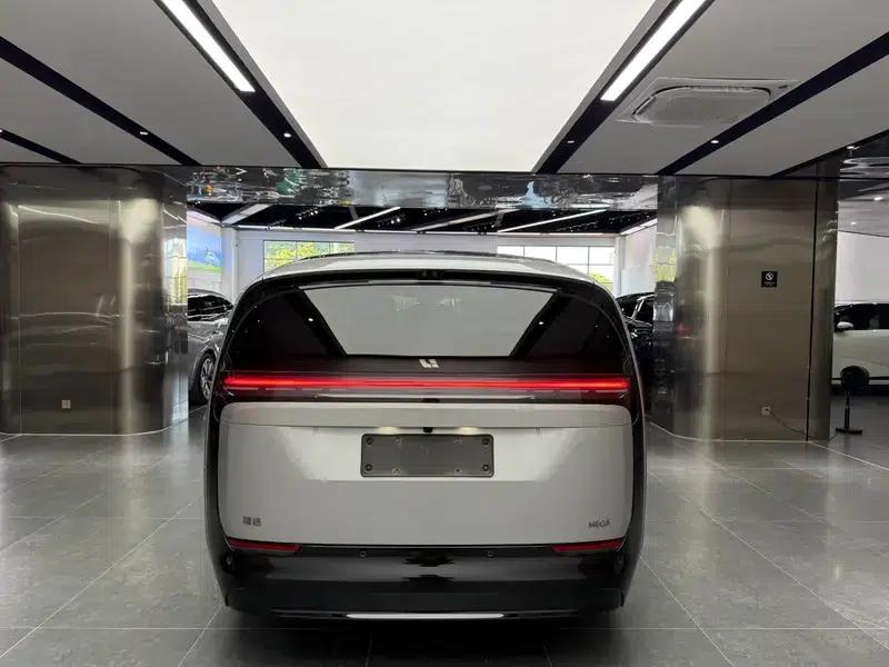 Li Auto MEGA 2024 Ultra Edition — миниатюра 3