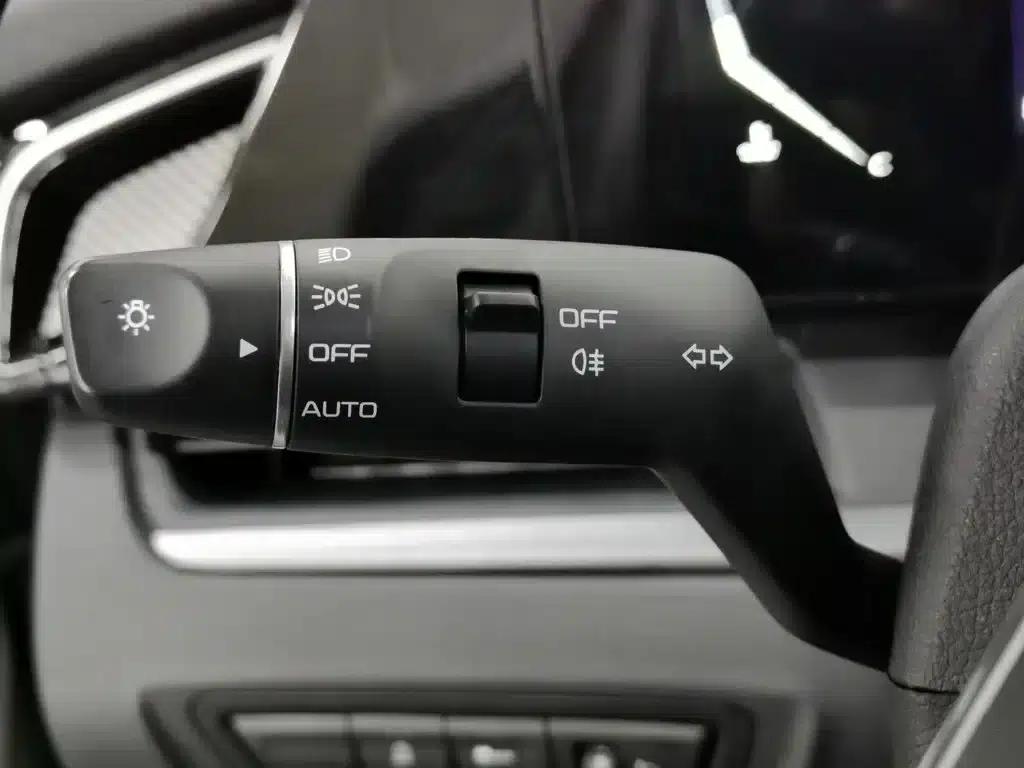 Bestune T55 2022 1.5T Automatic Super Edition — миниатюра 21