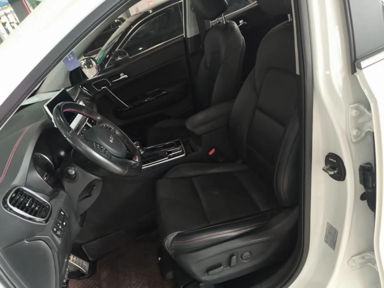 Kia KX5 2021 1.6T Automatic Two-Wheel Drive Luxury Edition — миниатюра 17