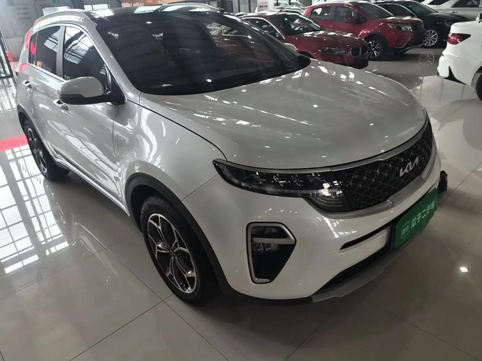Kia KX5 2021 1.6T Automatic Two-Wheel Drive Luxury Edition — миниатюра 3