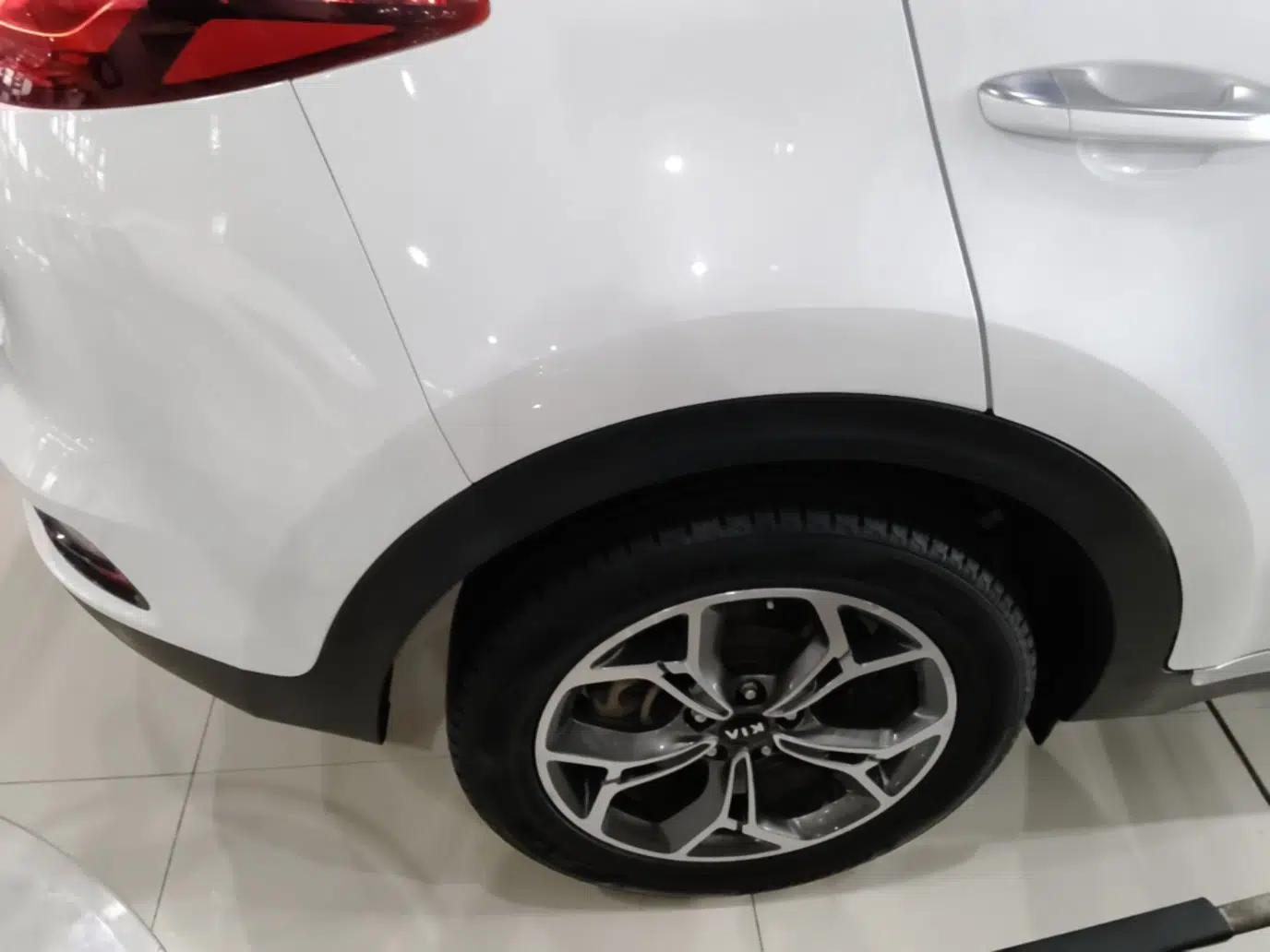 Kia KX5 2019 1.6T Automatic Two-Wheel Drive Elite Edition — миниатюра 11