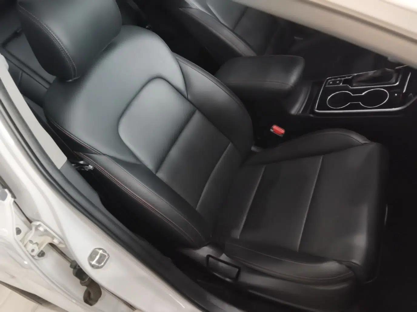 Kia KX5 2019 1.6T Automatic Two-Wheel Drive Elite Edition — миниатюра 19