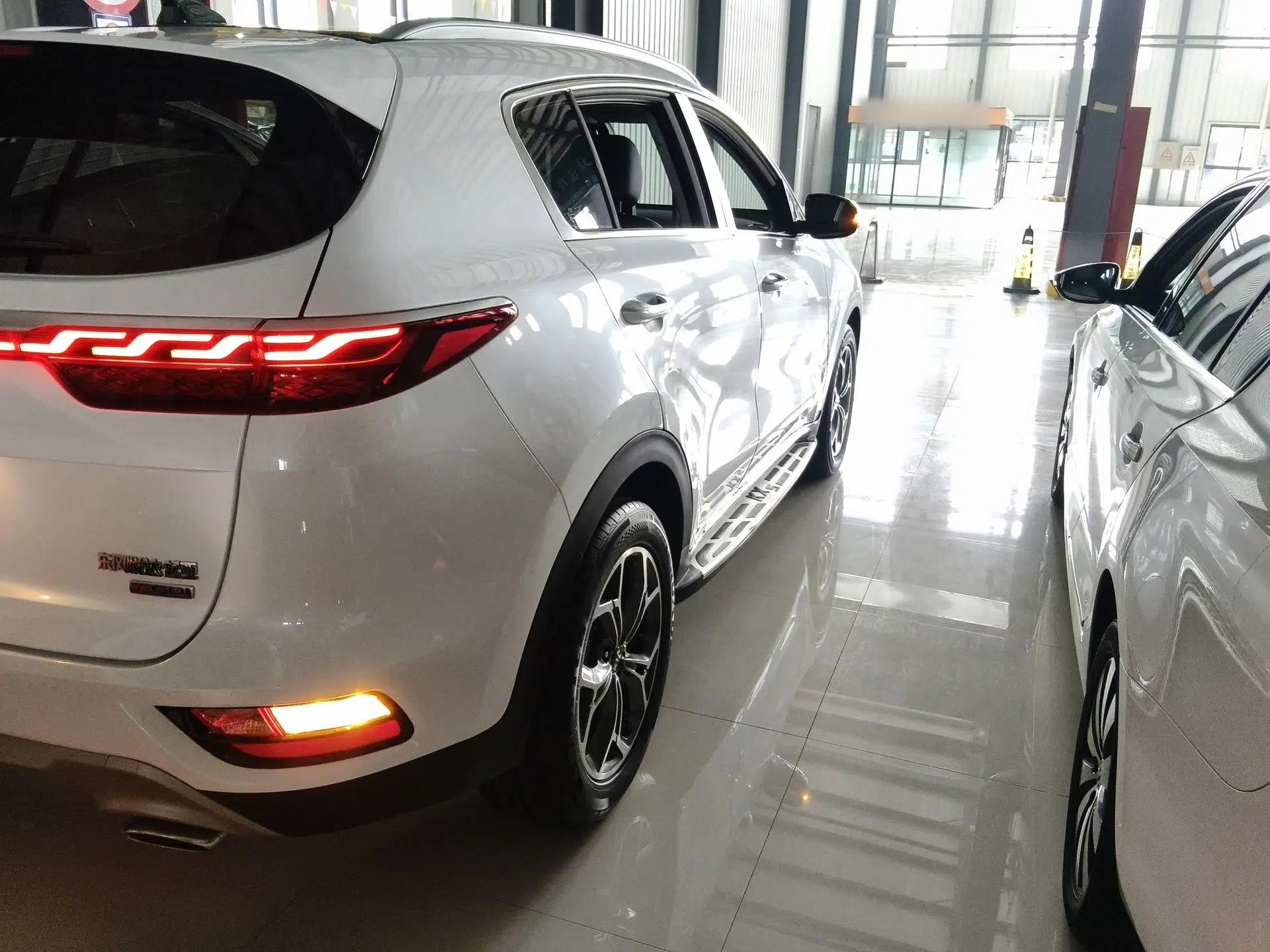 Kia KX5 2019 1.6T Automatic Two-Wheel Drive Luxury Edition — миниатюра 9