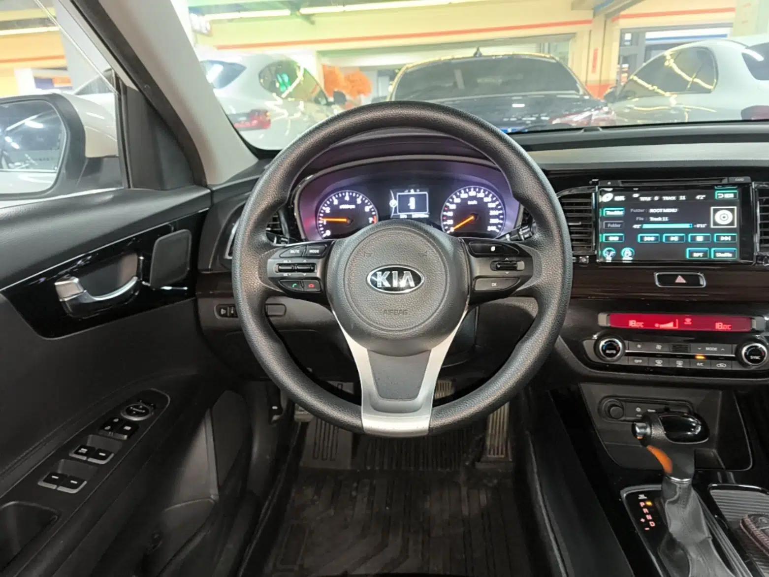 Kia K4 2015 1.8L Automatic GLS Special — миниатюра 13