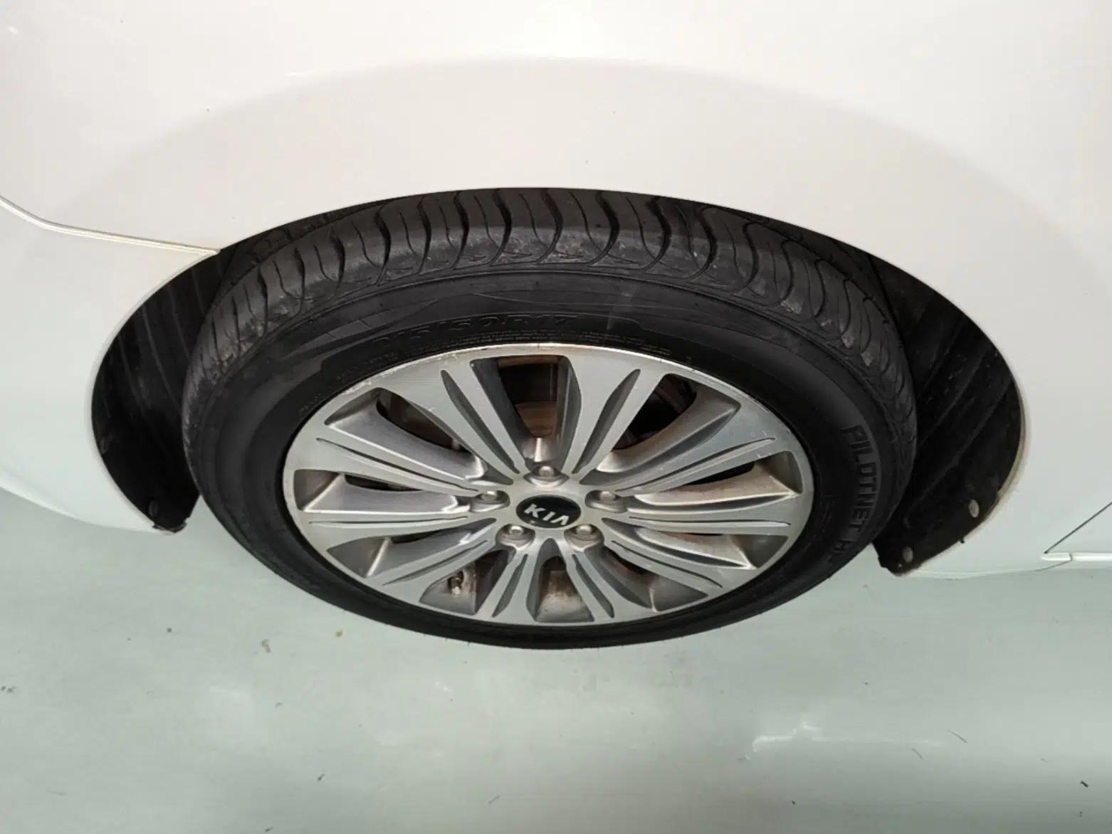 Kia K4 2015 1.8L Automatic GLS Special — миниатюра 10
