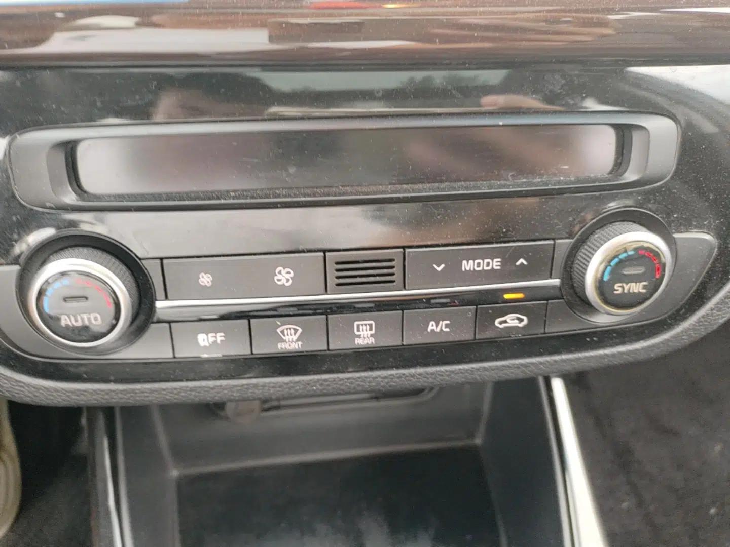 Kia K4 2014 1.8L Automatic GLS — миниатюра 15